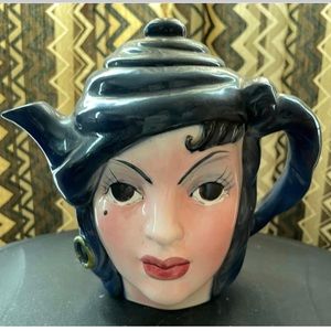 Vintage Tea Pot